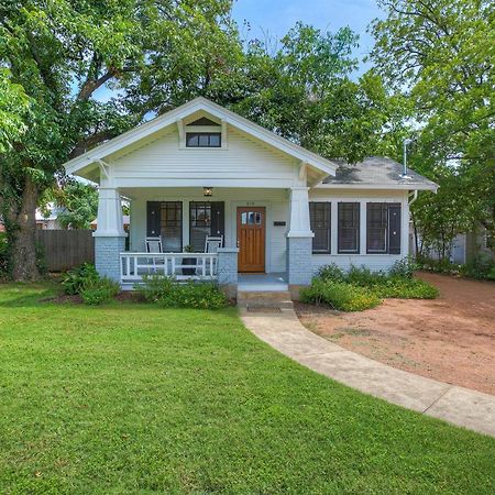 Luxury Combo Walk To Main With Hot Tub-Firepit Villa Fredericksburg Exterior photo